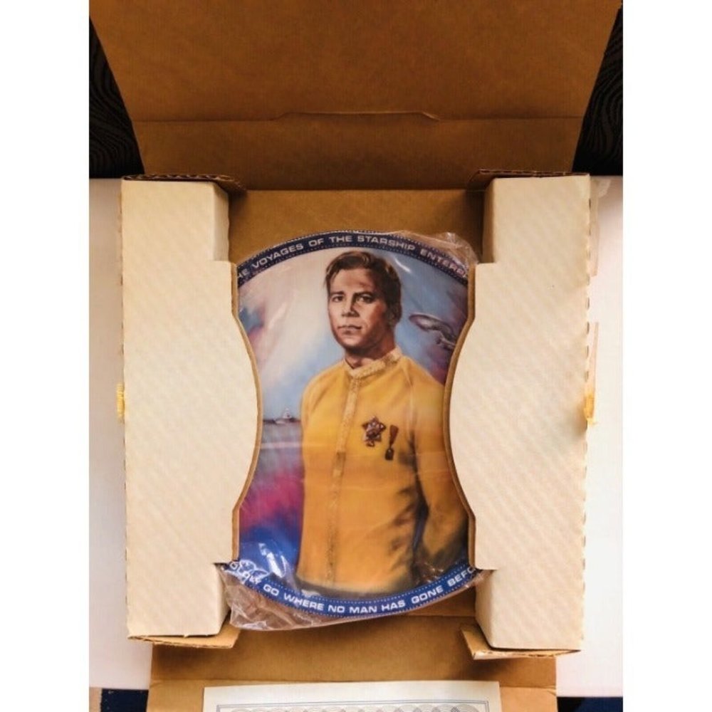 Star Trek Captain Kirk Plate Hamilton Collection -1983 Numbered Collectible